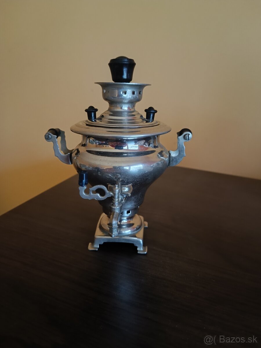 Ruský samovar 1973,dekoracia