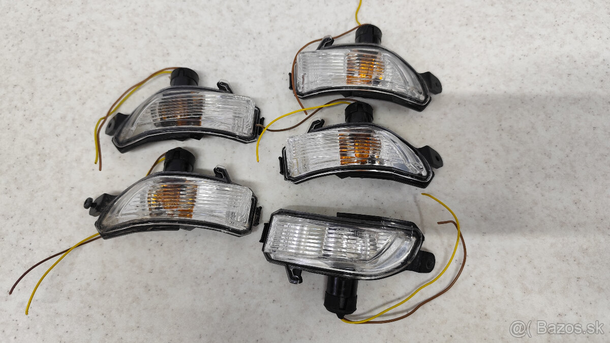 Smerovka spätného zrkadla Škoda Fabia 3 + Rapid