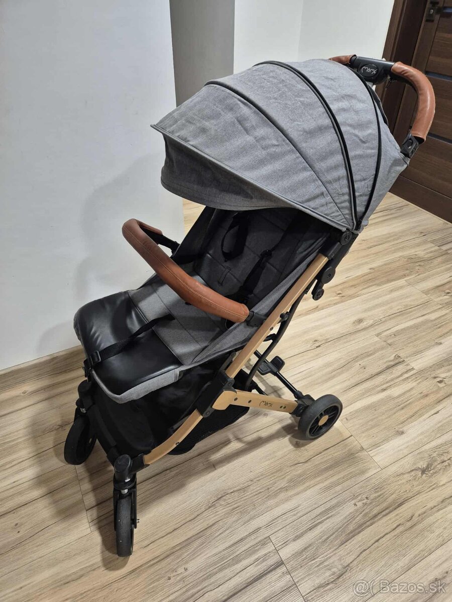 Športový kočík MoMi Estelle