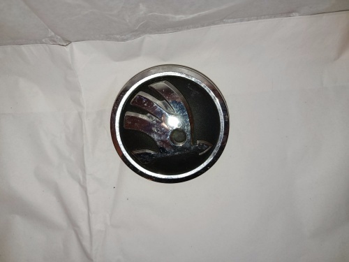 predny znak skoda 8cm 5j0853621a 30€