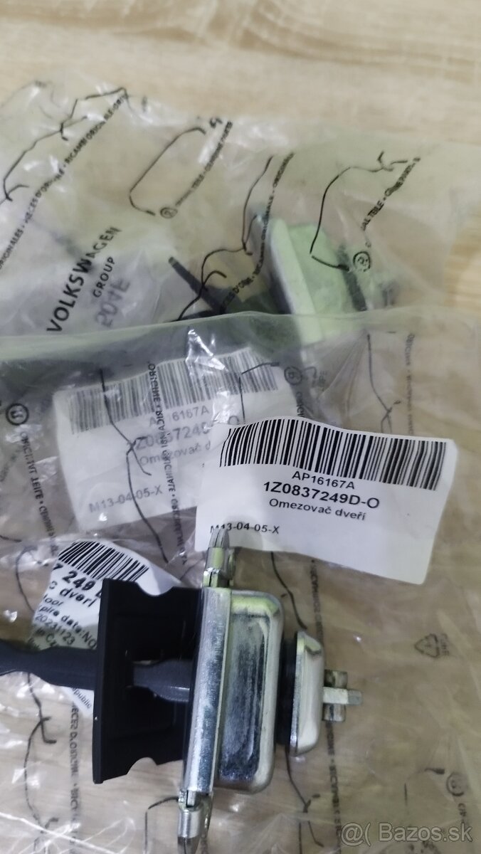 Obmedzovač dveri Octavia 2