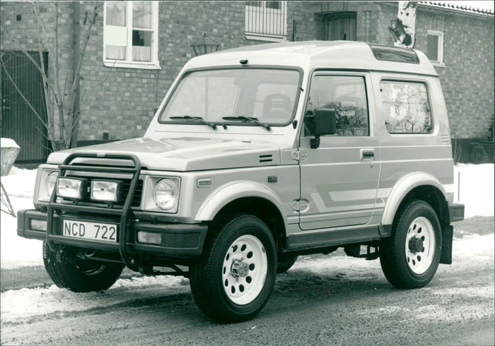 KUPIM karoseriu SUZUKI SAMURAI