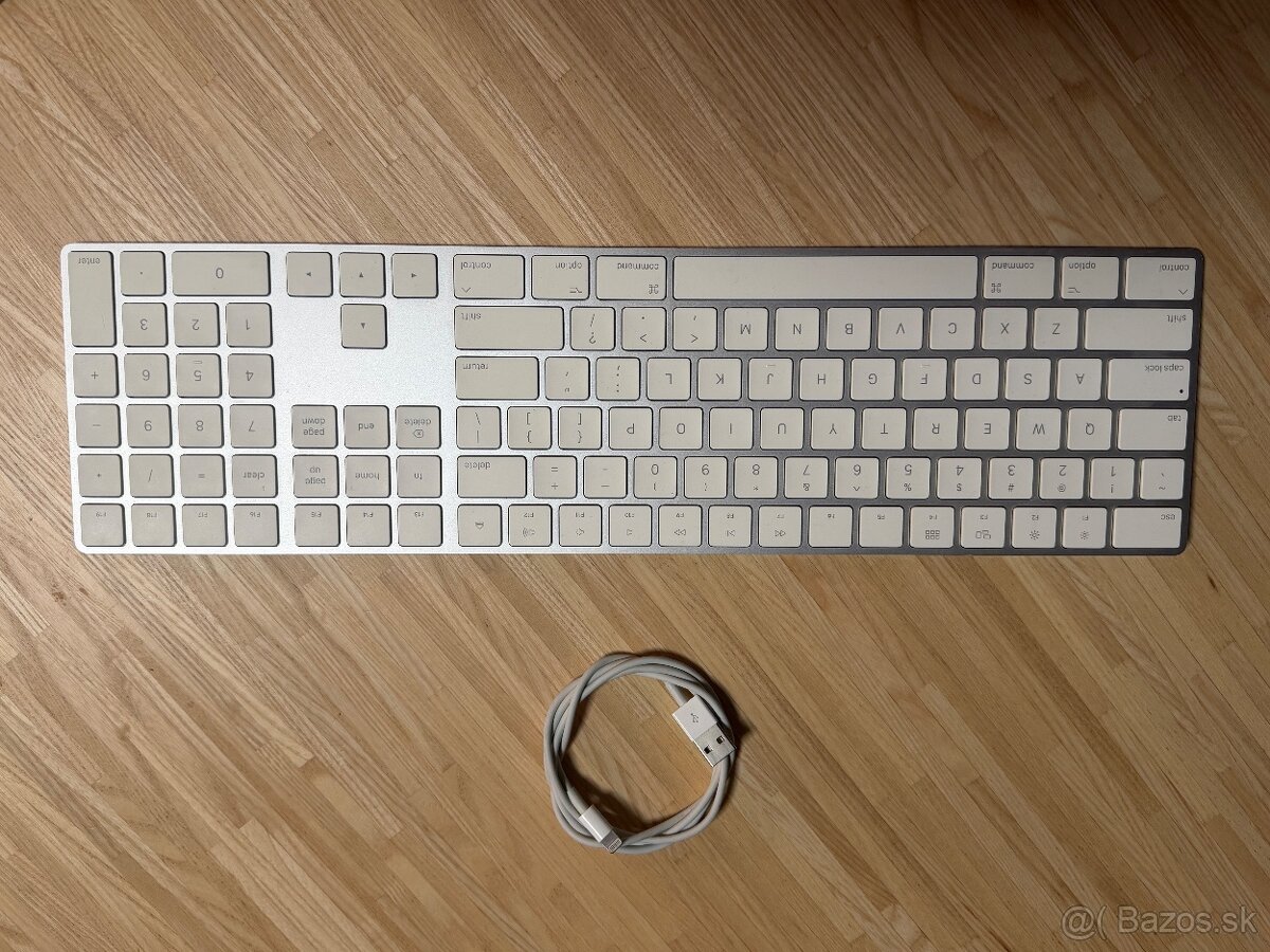 Apple Magic Keyboard with Numeric Keypad (A1842)