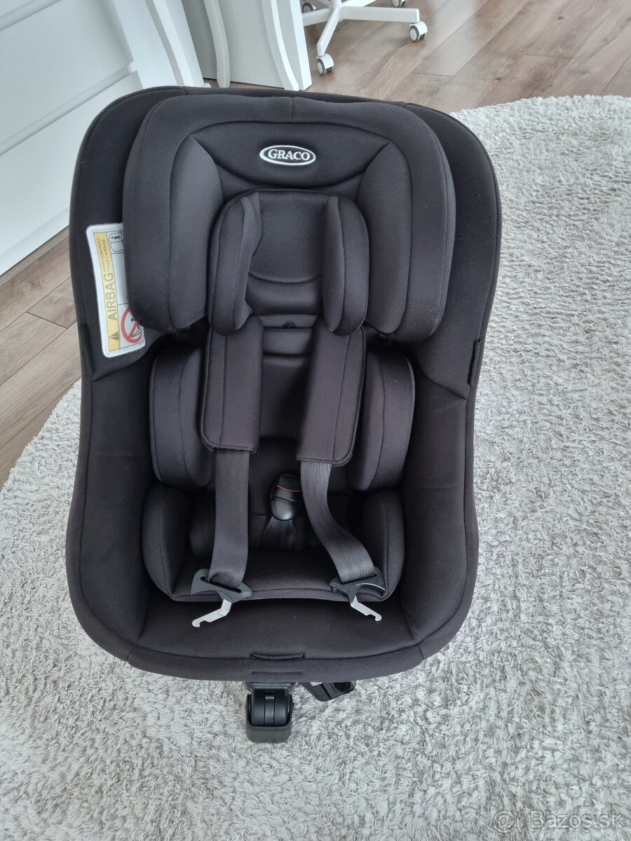 Autosedačka Graco Turn2Me 360°