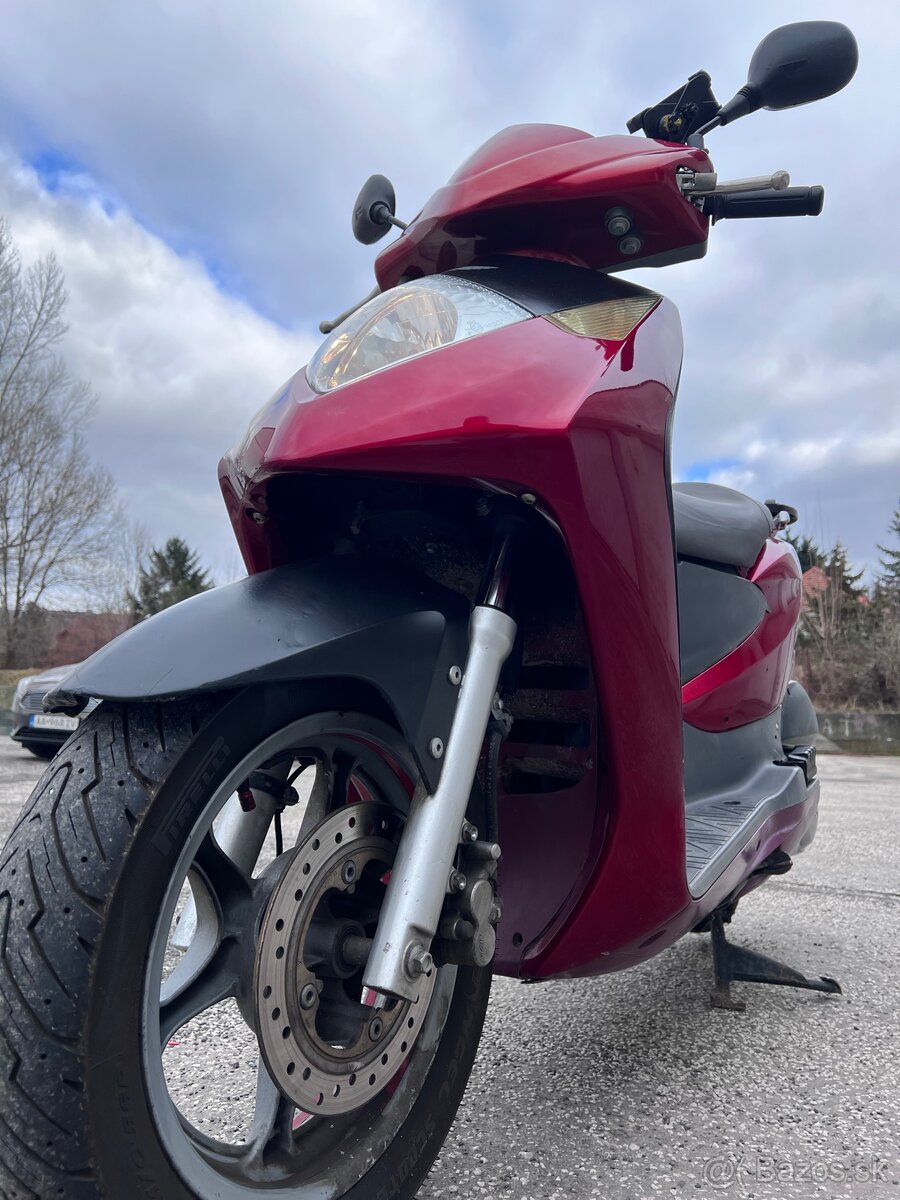 HONDA skúter