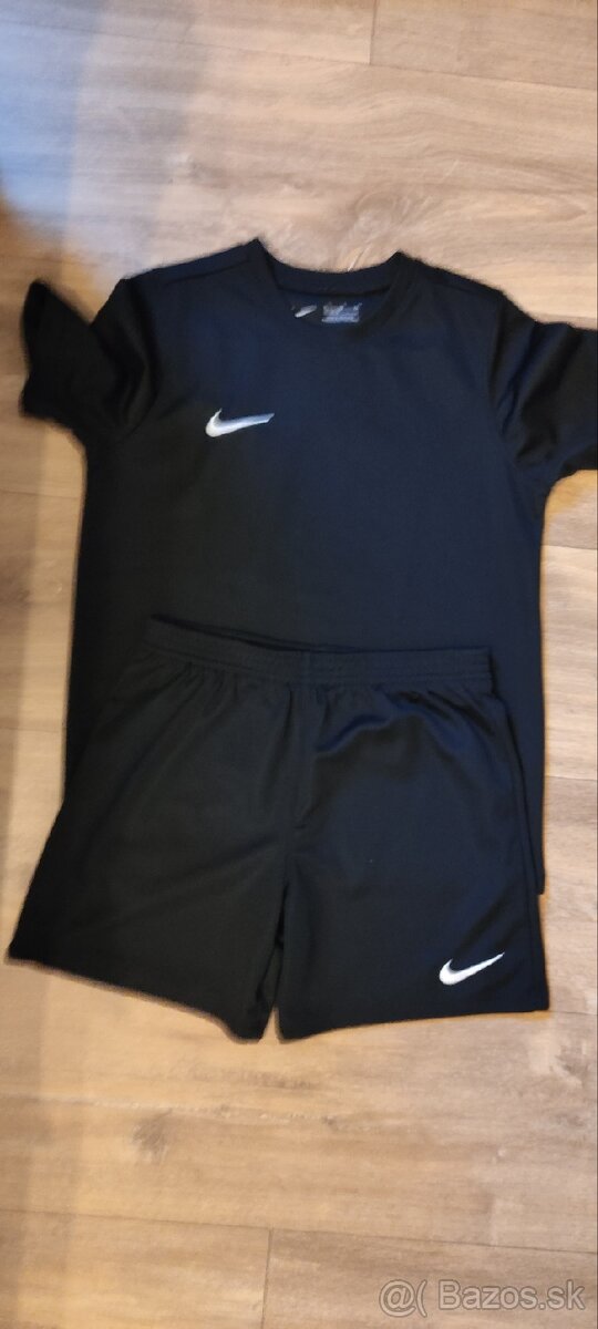Športové oblečenie 122-128 Nike, Adidas