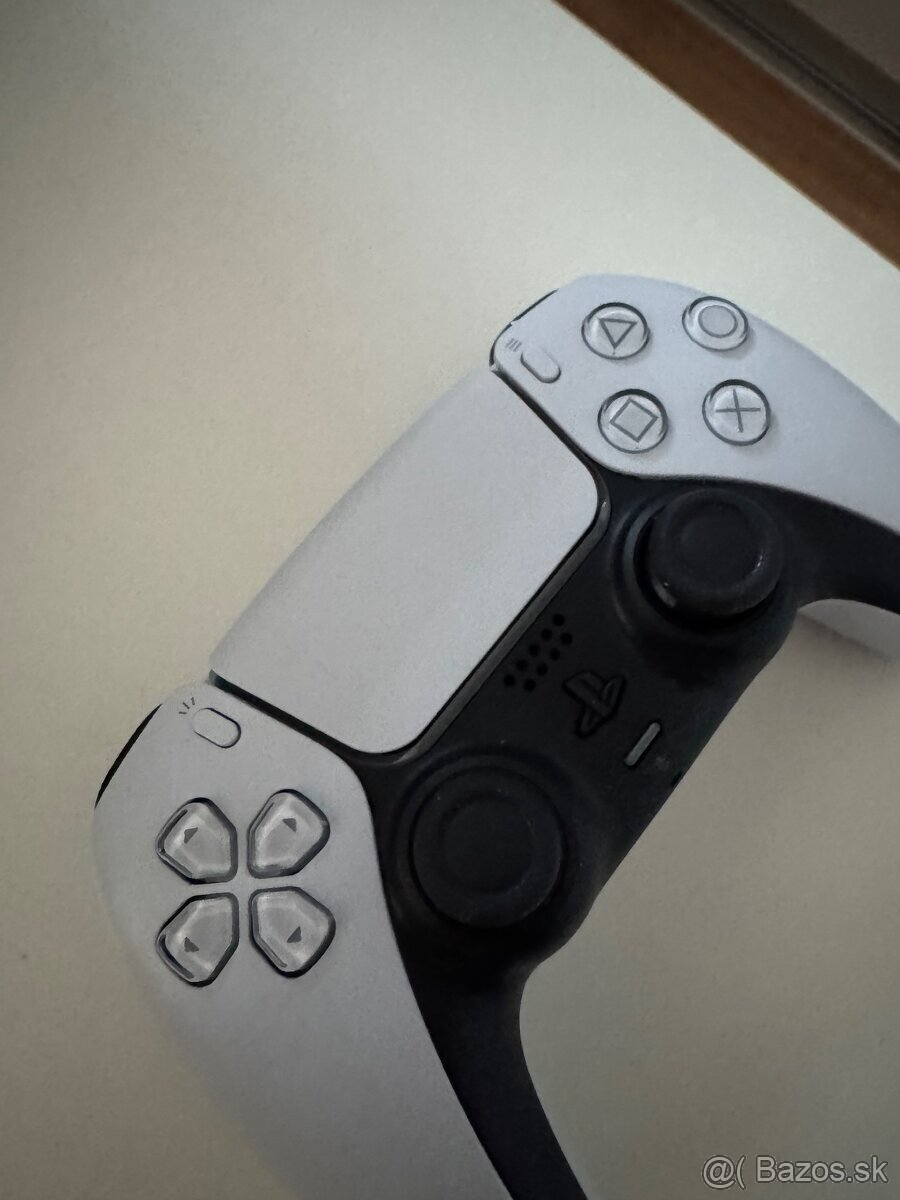 predám ovládač na playstation 5 dualsense