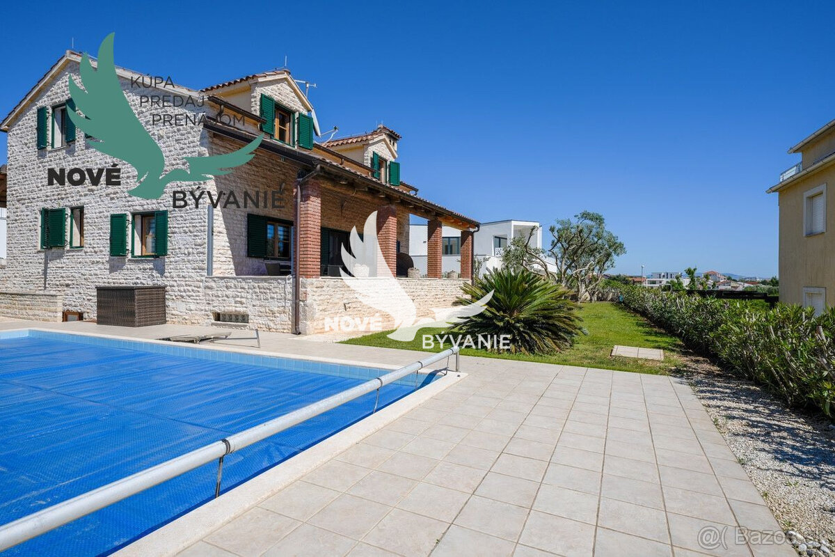 Krásna kamenná vila s bazénom na predaj - Vodice - Chorvátsk