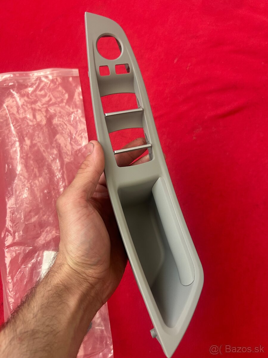 Madlo dverí na BMW F10 / F11