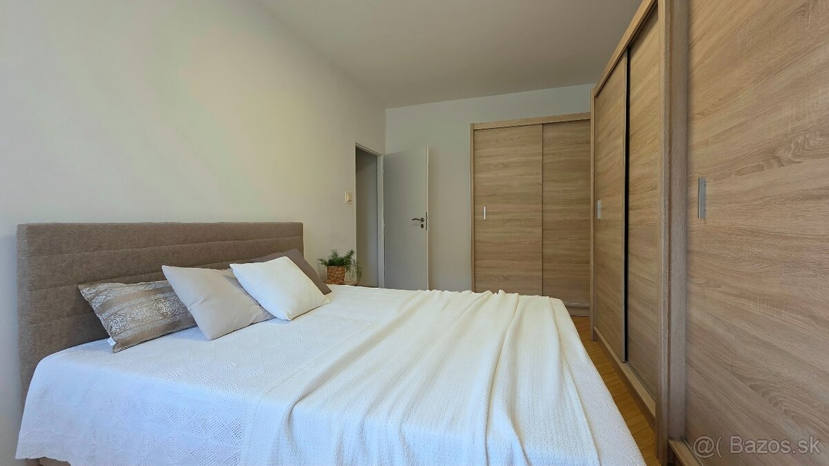 ⌂ Ponúkame na prenájom 2-izbový byt /56 m2- Staré sídlisko P