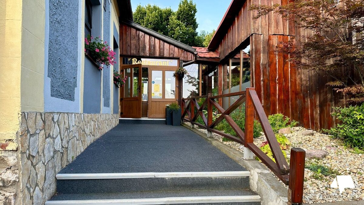 Predaj - Reštaurácia, možnosť nastaviť splátkový kalendár -