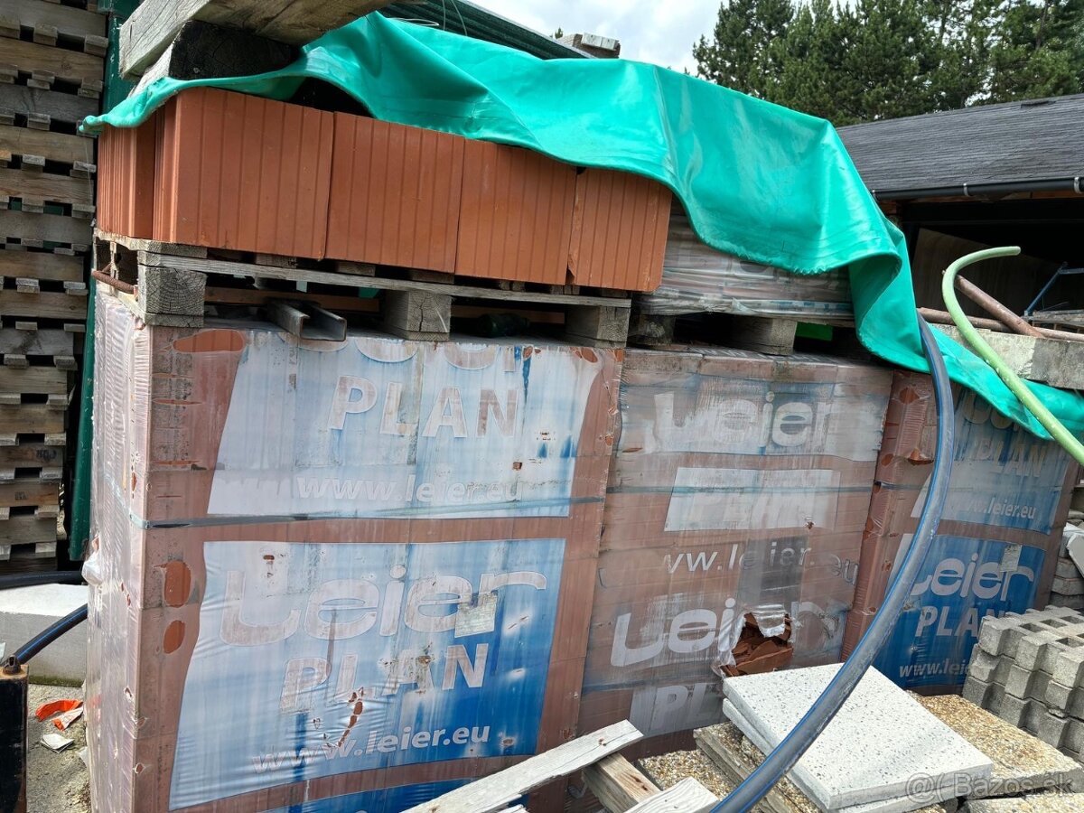 Predám brúsené tehly Leier