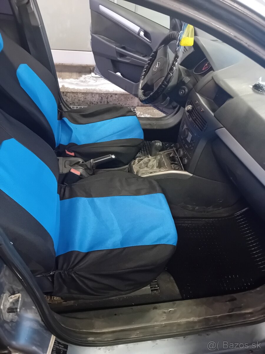 Predam opel astra stk em do 4/2027