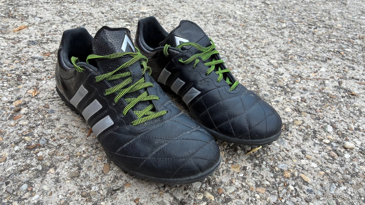 Kopačky Adidas X 15.3 TF, velkost 44 2/3