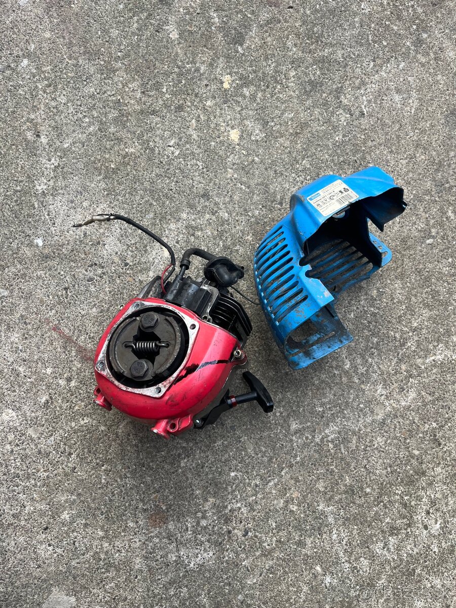 Motor na krovinorez