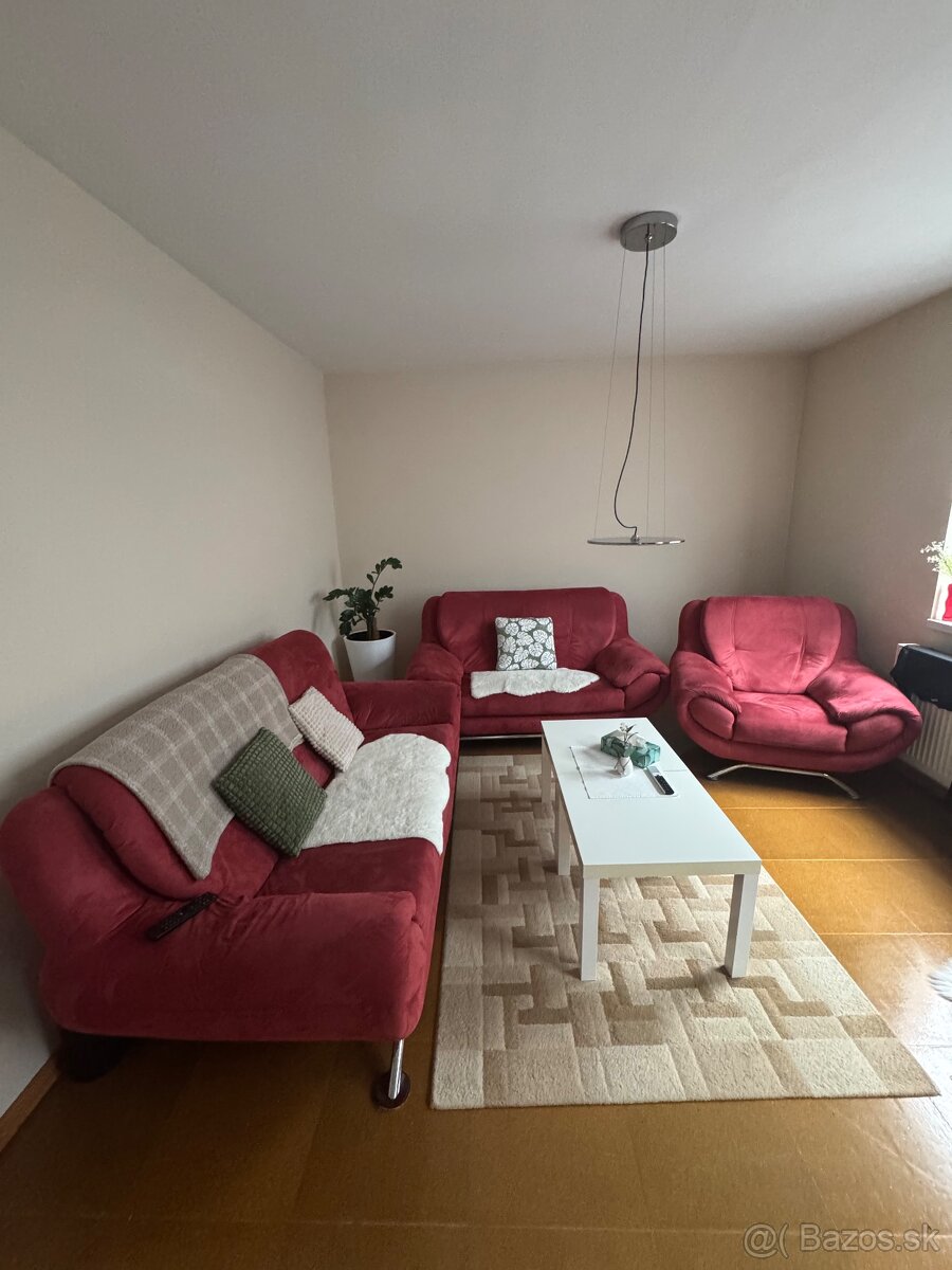 Predám sedaciu súpravu – trojsedačku, dvojsedačku a kreslo