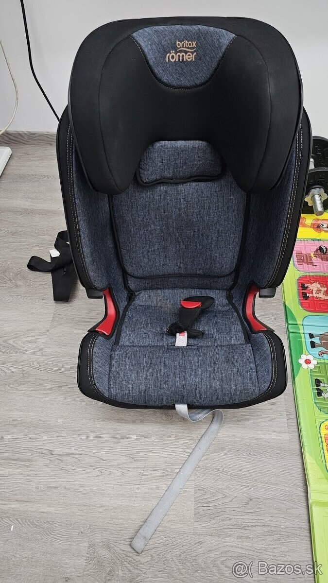 Britax Römer Advansafix IV M Blue Marble
