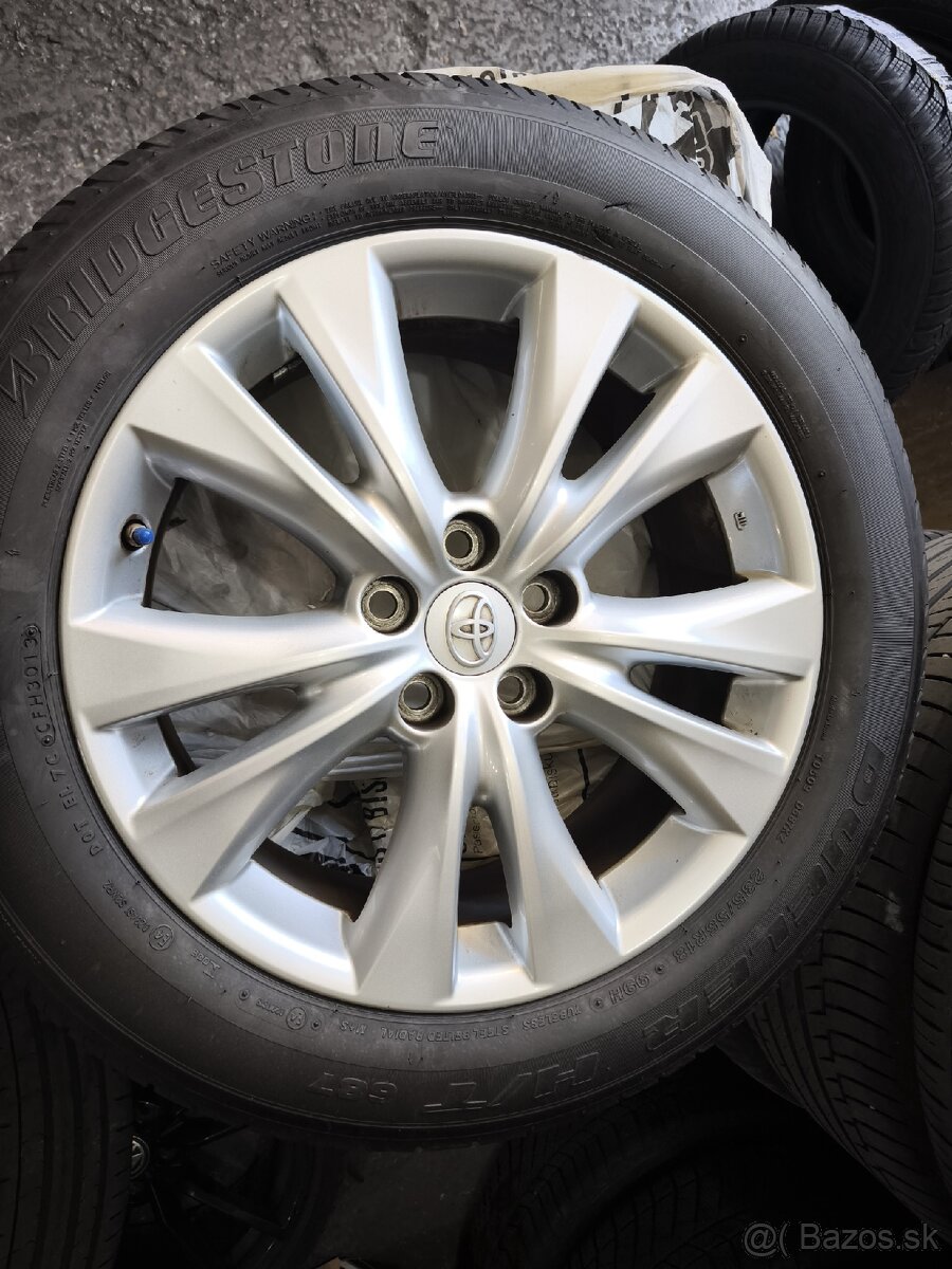 TOYOTA RAV4 komplety R18 235/55 R18, letné + zimné pneu