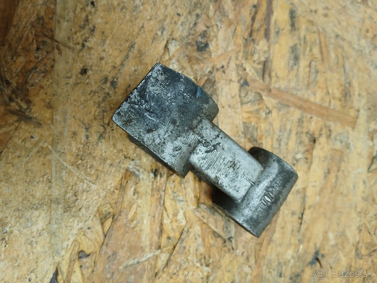 Pionier zachyt reakcie zadnej brzdy