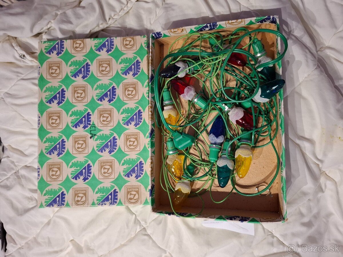 Stare vianocne svetielka šišky