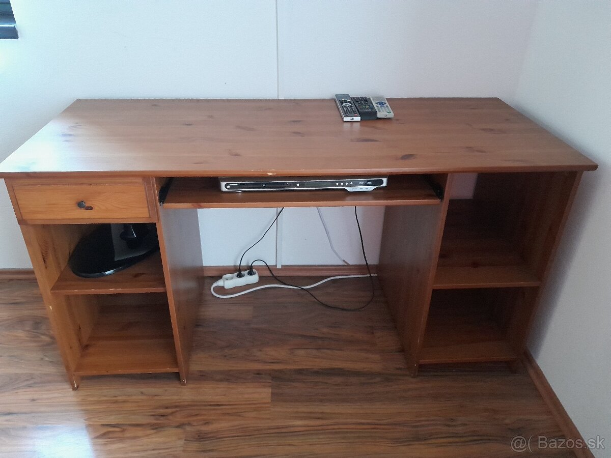 Písací stolik