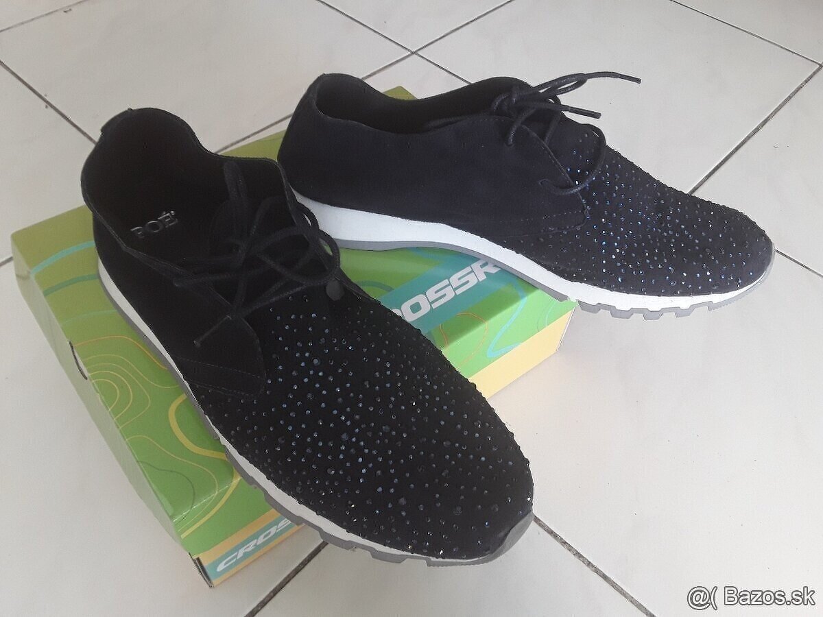 Tenisky zn Poe, nove, celokozene