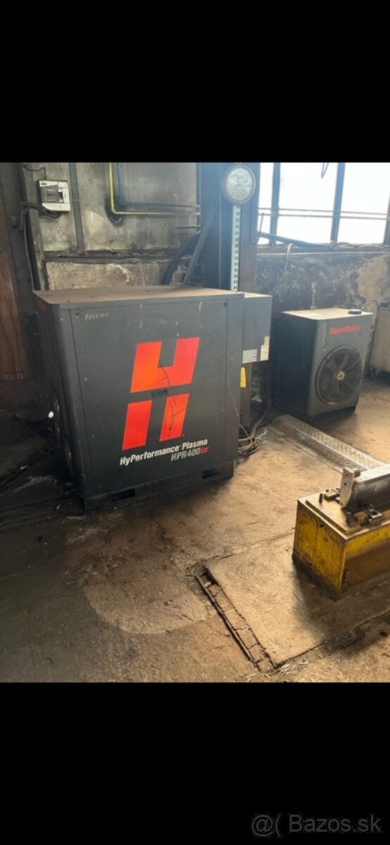 Plazmová jednotka Hypertherm HPR 400 XD.