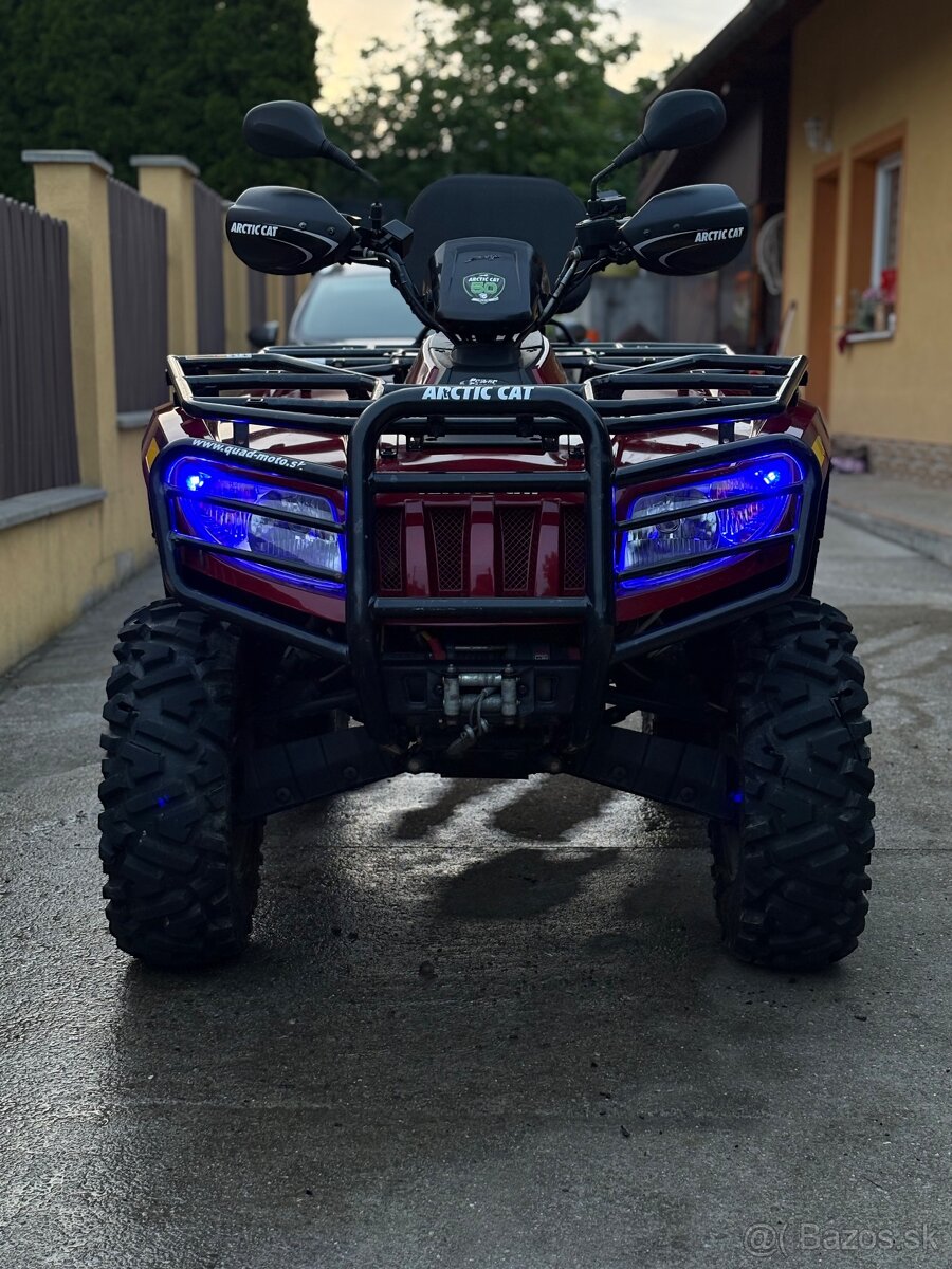 ARCTIC CAT 700