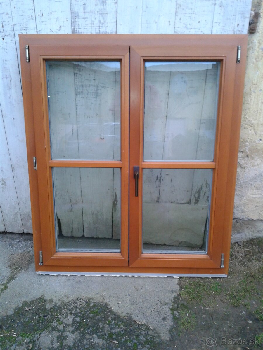 9 Kusů - Drevené okno 104 x 122 cm - Drevohliník