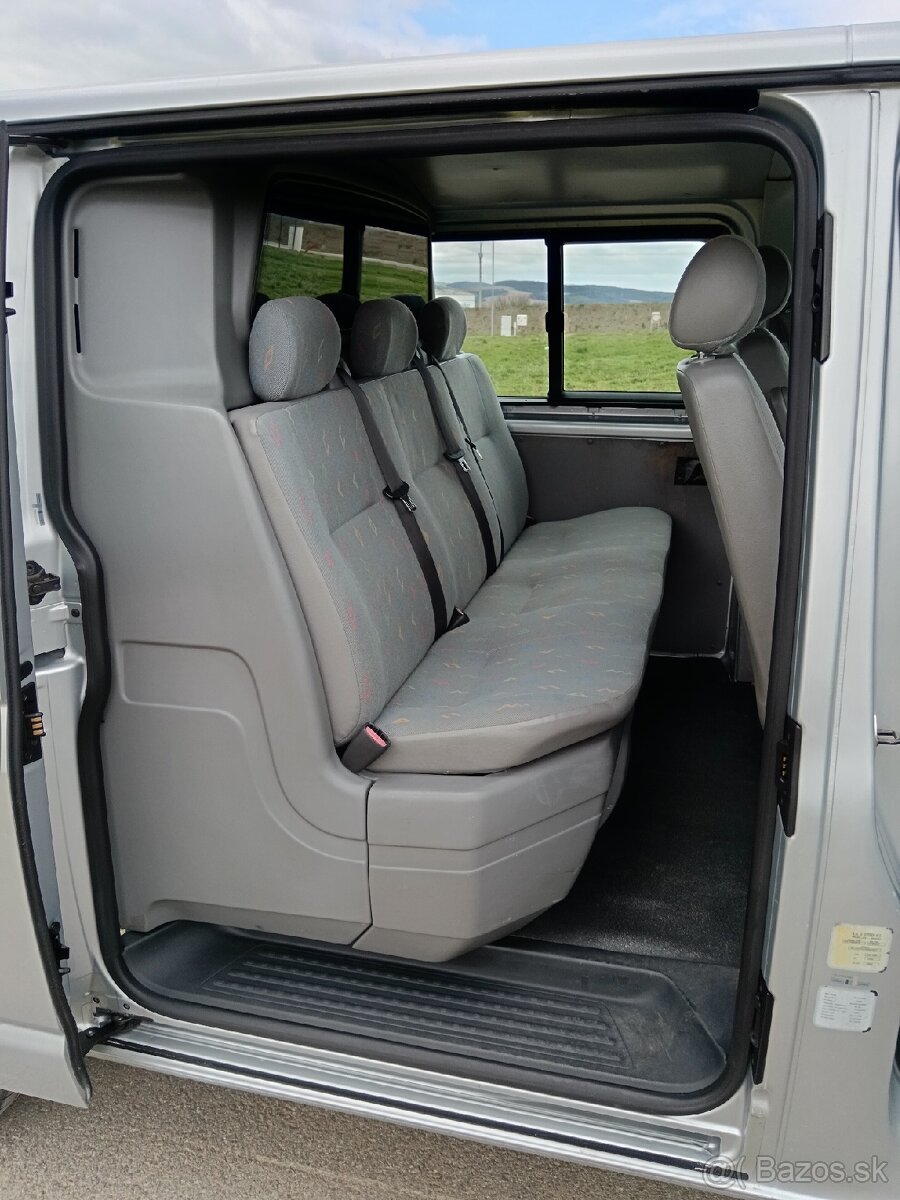 Predám dodávku vw transporter T5 77kw 1.9tdi