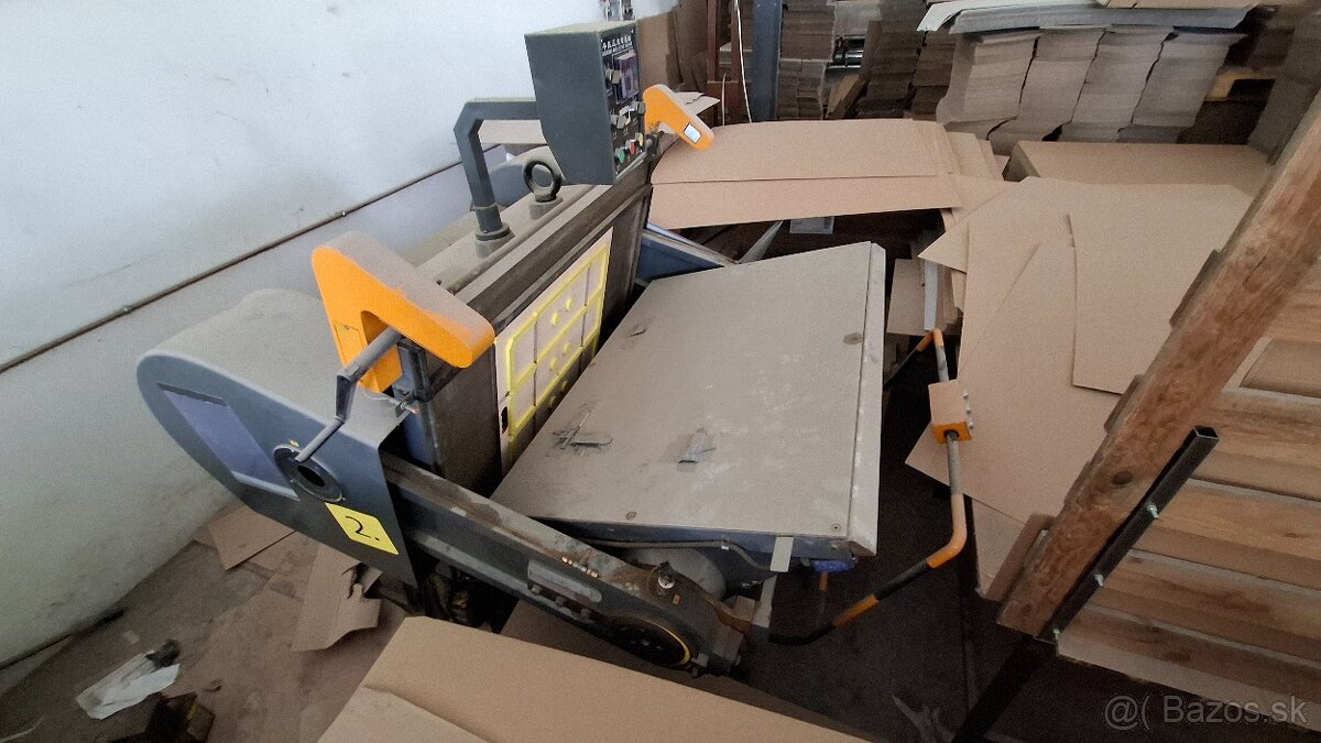 Priklopovy lis ML 1200