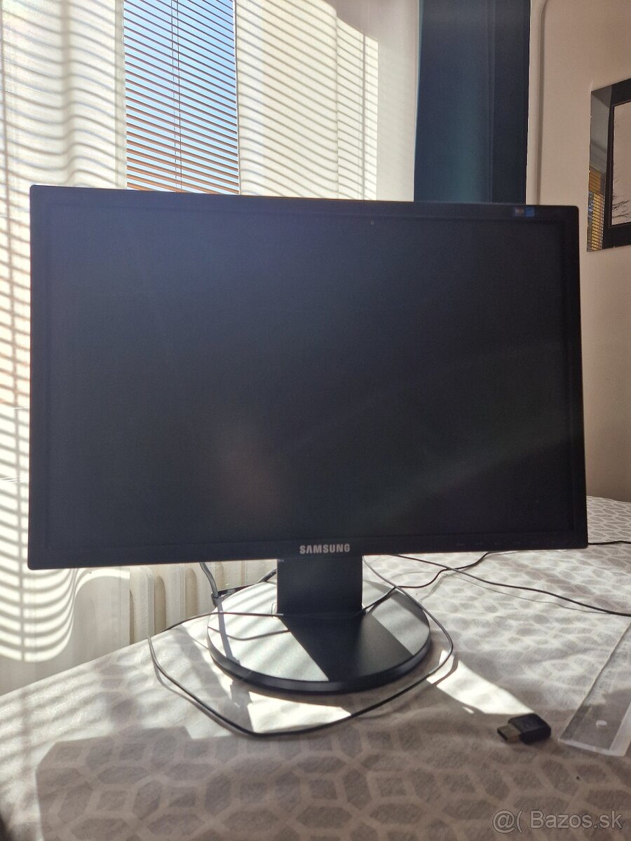 Monitor k pc