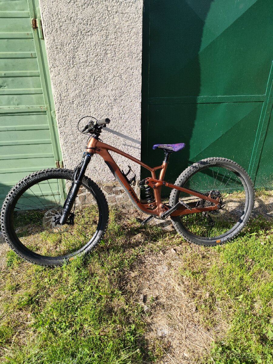 Trek fuel ex 8 gen 6 custom