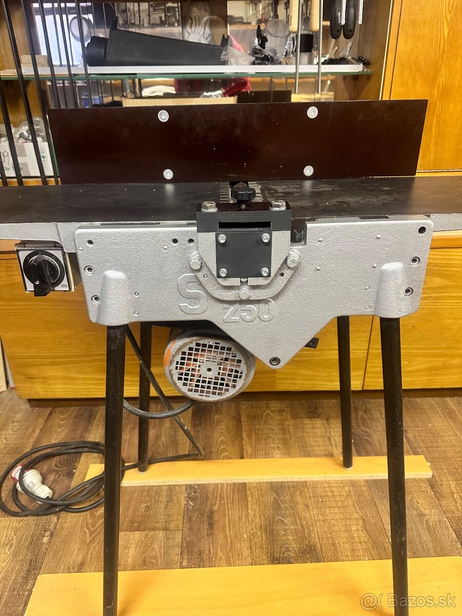 Hoblovačka KDR250S