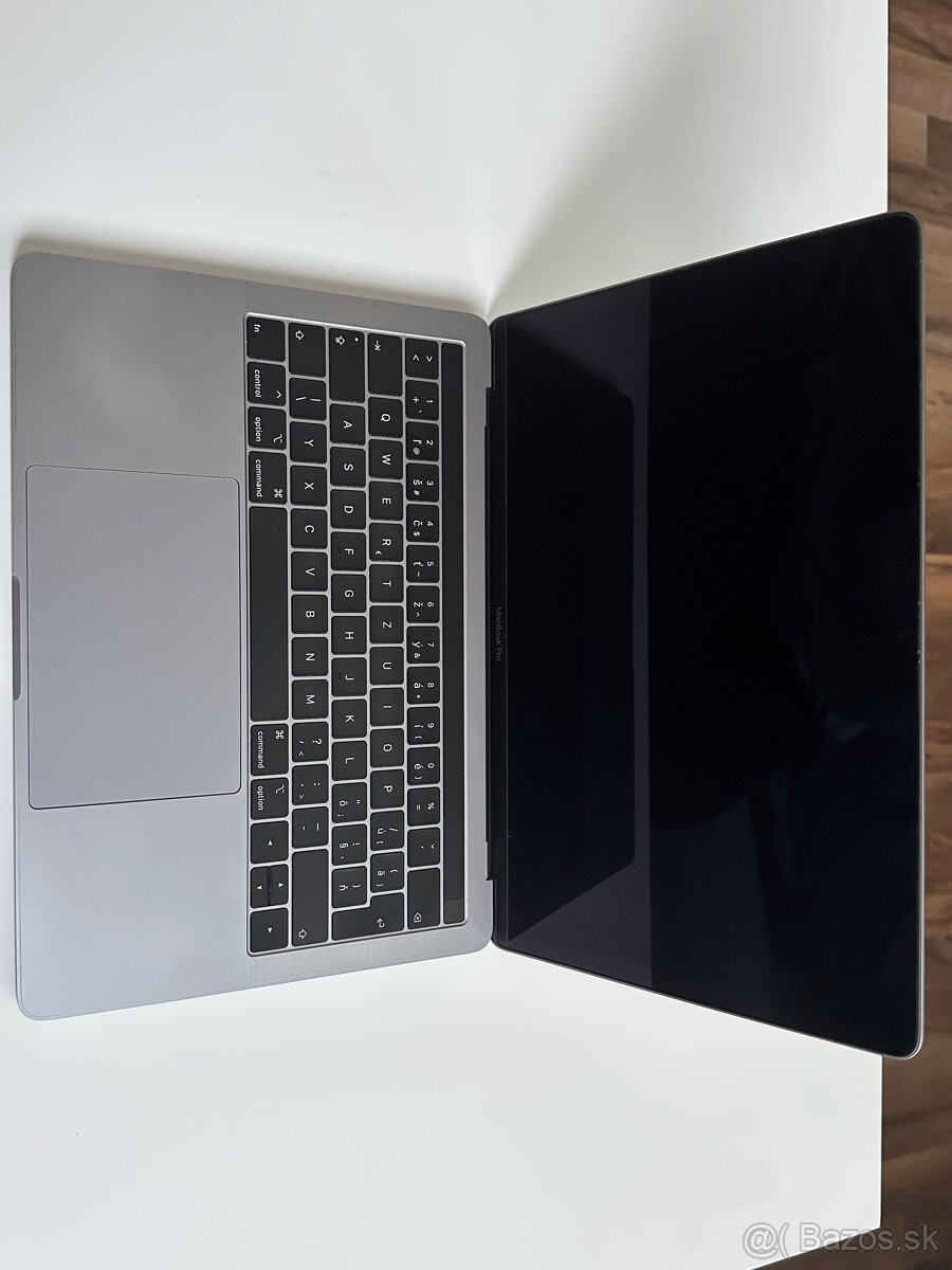 MacBook Pro 2018, 13 - inch, 256 GB