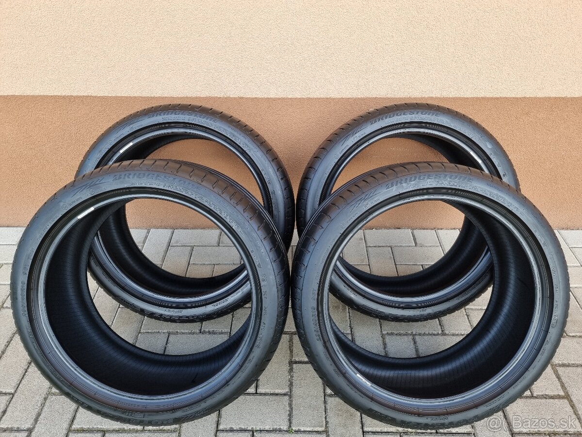 pneu 19" 235/40R19 BRIDGESTONE letné 5-6mm dot19