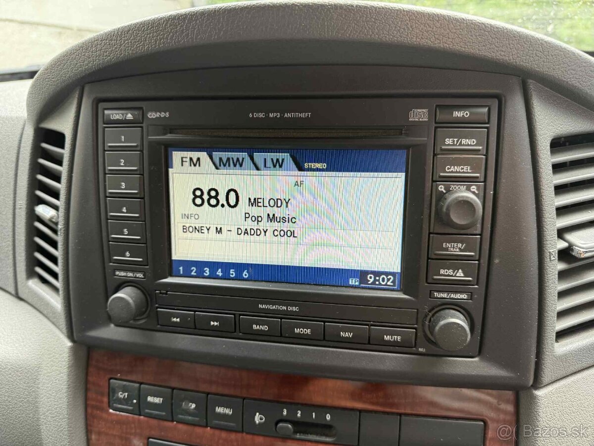 plne funkcne radio na jeep grand cherokee