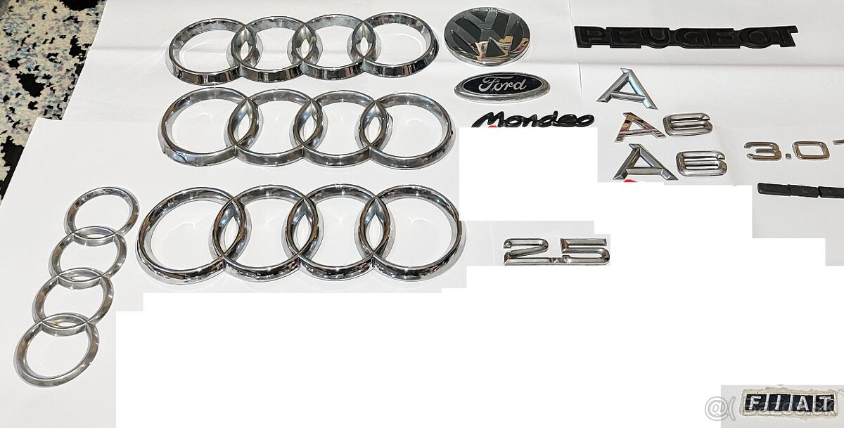 Znaky áut Audi , VW , Renault , Ford