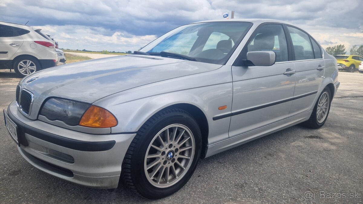 BMW 323i Automat