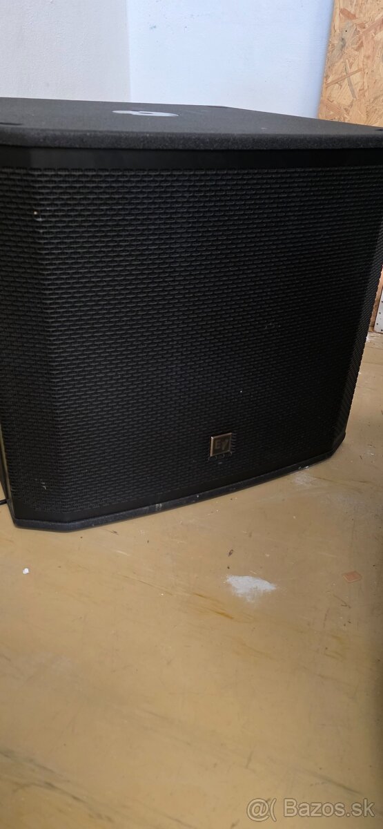 Electro-Voice EKX 18
