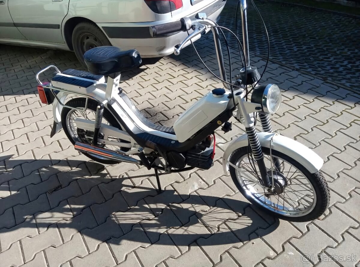 Babetta 215 biela