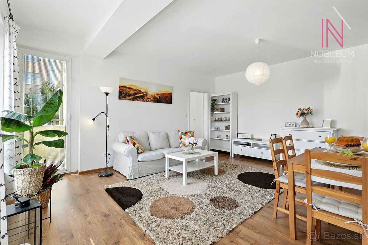 REZERVOVANÉ - 2 izbový byt v centre Senca - 60,82 m2