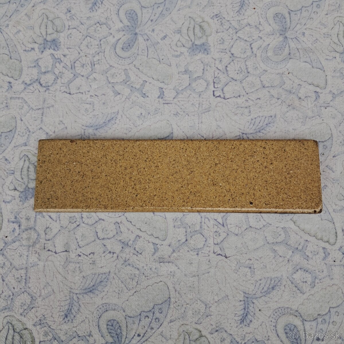 Retro dlažba – okrovo-zlatá farba - lesklá - 0,30€ za ks