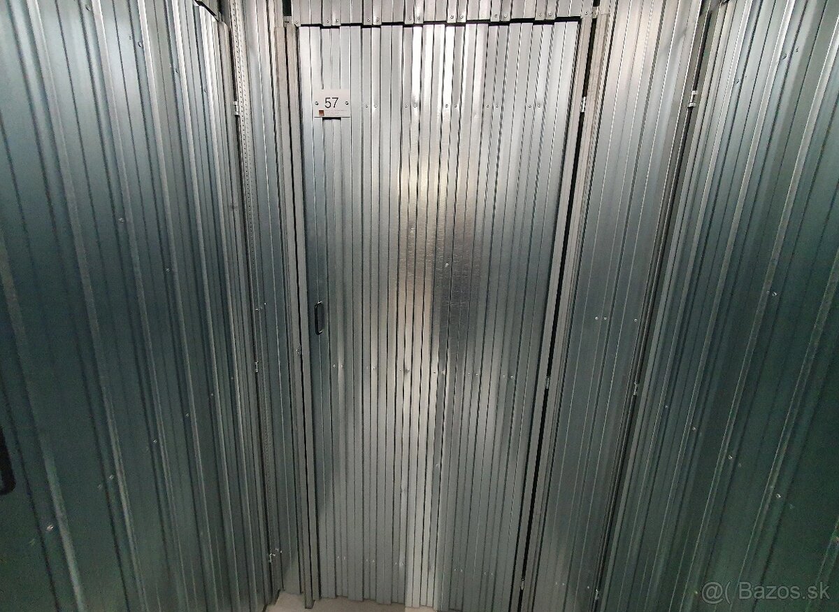 Malý Interný Sklad T57 (1 m²) na prenájom (Tomášikova 50D)