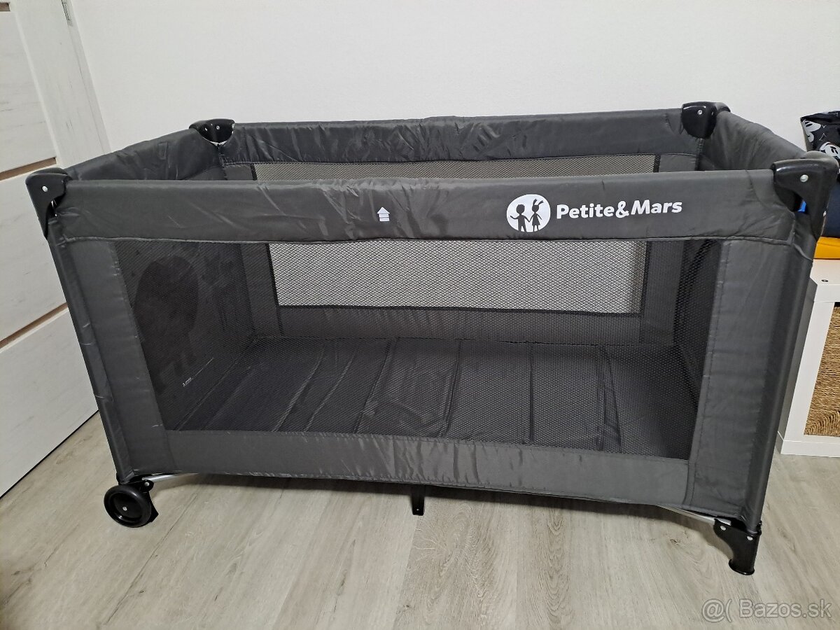 Cestovná postieľka Petite&Mars