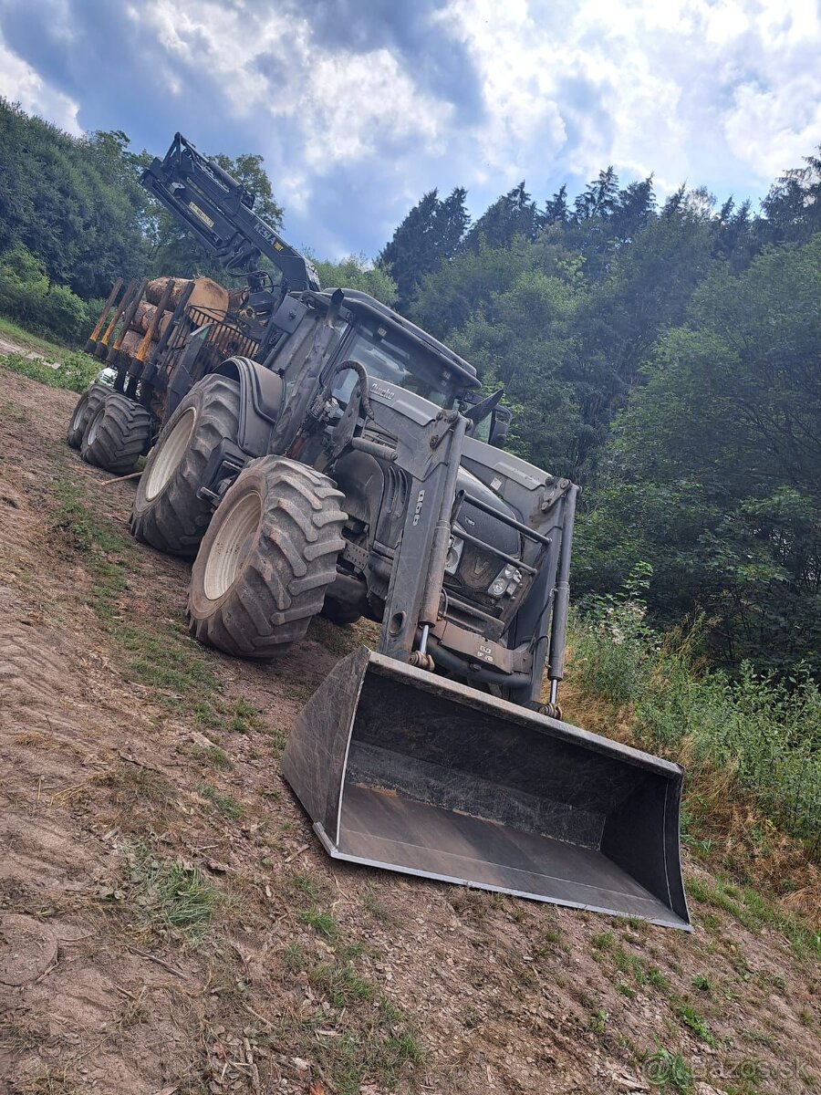 Traktor VALTRA T193 + Kronos 140 4 WDM