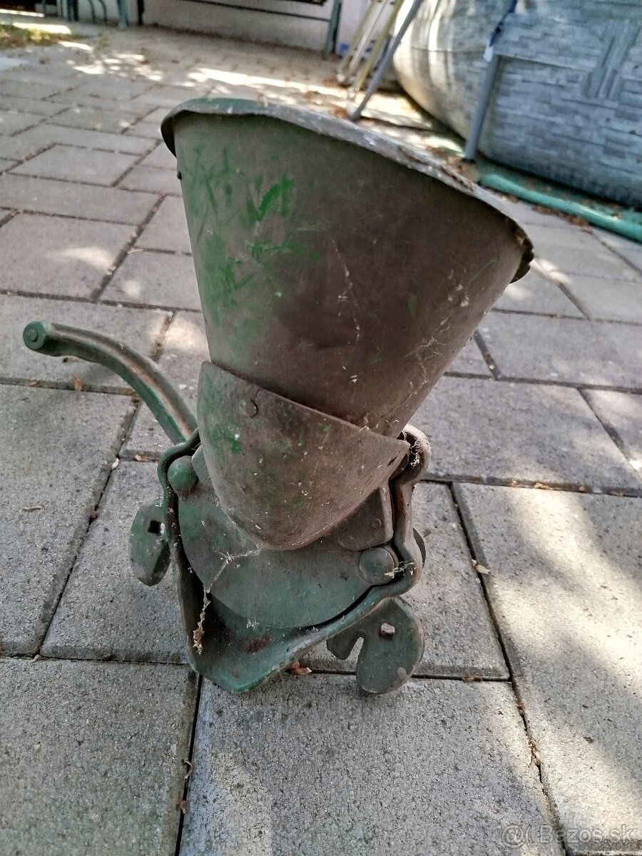 Ručný šrotovník