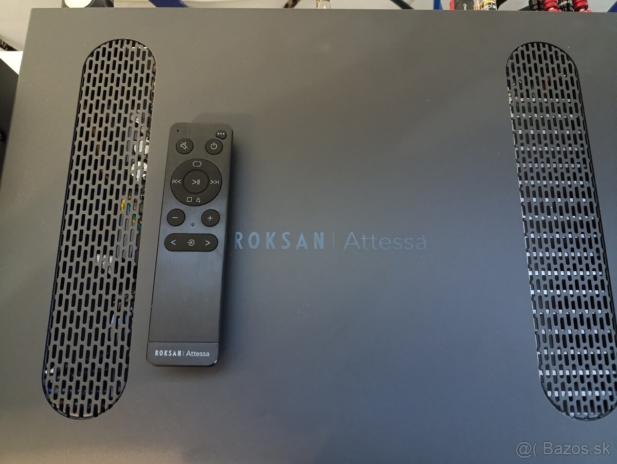 Roksan Attessa integrad zosilňovač čierny