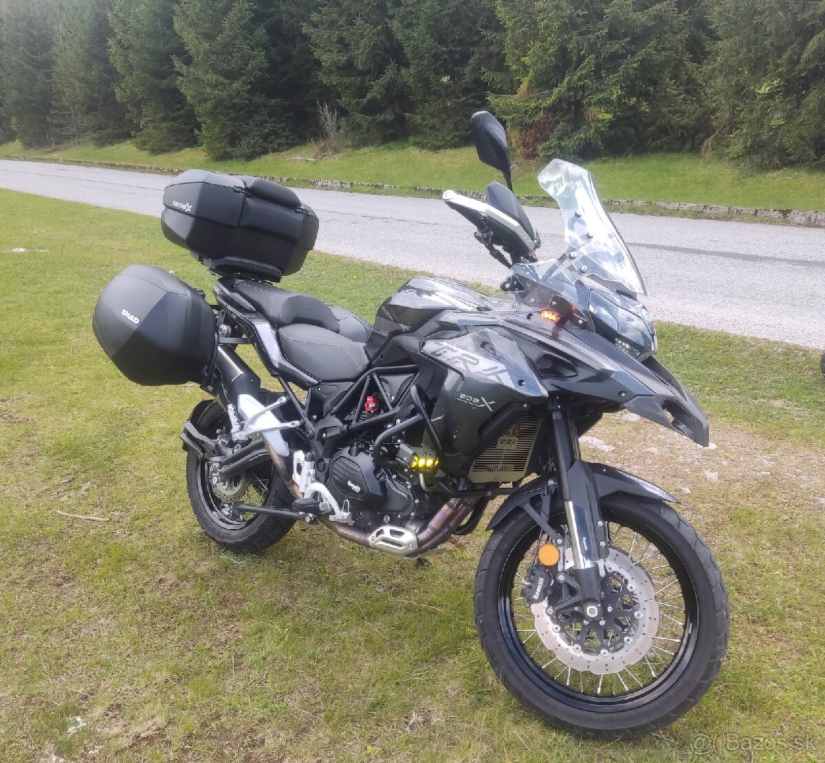 Benelli TRK 502X