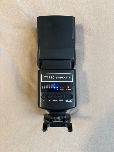 Blesk Neewer TT560 Speedlite